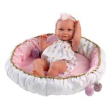 Llorens: Nica 40cm-es újszülött baba fagyi mintás ruhában ágyikóval