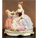 Lorenzon Kerámia anya gyermekével - festett porcelán