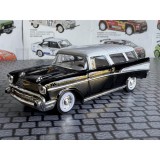 LuckyDieCast Chevrolet Bel Air Nomad (1955)