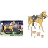 Magic Toys Barna lovas játékszett nyereggel és kiegészítőkkel
