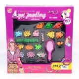 Magic Toys Ékszerkészítő készlet fésűvel és betűs gyöngyökkel