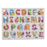 Magic Toys Színes fa nagybetűk formaillesztő játék