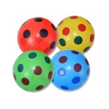 Magic Toys Színes pöttyös gumilabda többféle változatban 22cm