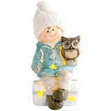 MagicHome Vianoce MagicHome karácsonyi szobor, Fiú a széken bagollyal, 1 LED, műgyanta, 10,5 x 10,5 x 19,5 cm