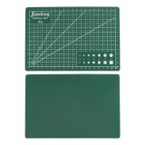 magyaroutlet 2 db A5-ös vágószőnyeg 9 x 6 kétoldalas