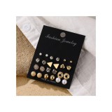 Maria King 12 pár pici fülbevaló, arany színű II.