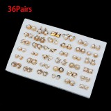 Maria King 36 pár mesterséges gyöngyös pici fülbevaló szett, arany színű