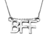 Maria King BFF medál lánccal vagy kulcstartóval