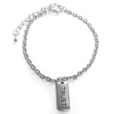 Maria King BIZALOM (2) karkötő charmmal, arany vagy ezüst színben