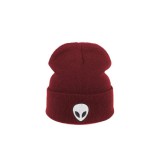 Maria King Bordó kötött sapka, fehér ufó fejjel