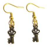 Maria King Bronzkulcs fülbevaló, választható arany vagy ezüst színű akasztóval