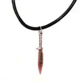 Maria King Ezüst színű Késes medál fekete bőr nyaklánccal