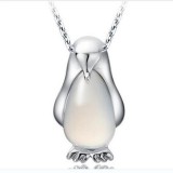 Maria King Ezüstözött Pingvines medál nyaklánccal