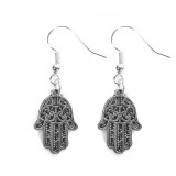 Maria King Fatima keze fülbevaló, választható arany vagy ezüst színű akasztóval