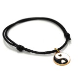 Maria King Fekete zsinórszövet karkötő fekete-fehér jin-jang charmmal