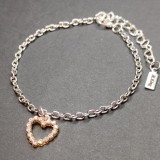 Maria King Kristály szív charmos ezüst színű karkötő