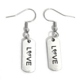 Maria King LOVE fülbevaló, választható arany vagy ezüst színű akasztóval