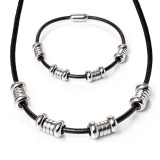 Maria King Mágnes záras bőr nyaklánc és karkötő ezüst színű nemesacél díszekkel, választható méretben 4., márkadobozban