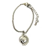 Maria King Nap-Hold karkötő charmmal, arany vagy ezüst színben