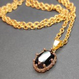 Maria King Ovális fekete kvarc kristály medál lánccal