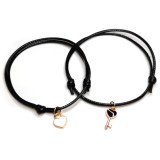 Maria King Páros zsinórszövet karkötő fehér szív és fekete kulcs charmmal