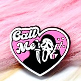 Maria King Pink Sikoly Call me gumi kitűző