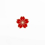 Maria King Piros virág kitűző