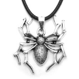 Maria King Pókos medál lánccal vagy kulcstartóval