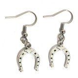 Maria King Szerencsepatkó fülbevaló, választható arany vagy ezüst színű akasztóval