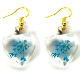 Maria King Üvegszív fülbevaló, választható arany vagy ezüst színű akasztóval