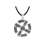 Maria King Viking Jelek motívumos medál műbőr nyaklánccal