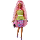 Mattel Barbie Extravagáns divatkavalkád szett rózsaszín színű babával (HGR60) (MAHGR60) - Barbie babák