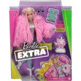 Mattel Barbie: Extravagáns szőke baba rózsaszín kabátban malackornissal