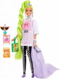 Mattel Barbie Fashionistas Extravagáns zöld hajú baba papagájjal