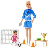 Mattel Barbie: Sportos játékszett - szőke hajú fociedző Barbie