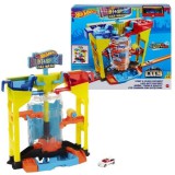 Mattel Hot Wheels City: Kaszkadőr pálya és autómosó játékszett