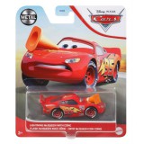 Mattel Verdák: Lightning McQueen kisautó bójával 1:55