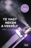 Maxim Könyvkiadó Abbi Glines: Te vagy nekem a veszély - könyv