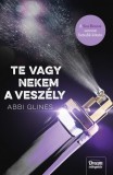 Maxim Könyvkiadó Abbi Glines: Te vagy nekem a veszély - könyv