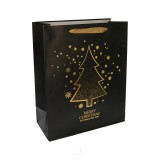 Medvés Virágkötészeti és Selyemvirág Nagykereskedés Debrecen, Szoboszlói út 50, 4031 info@medvesnagyker.hu Papír tasak fenyő mintás arany-fekete 18x23cm