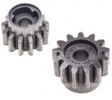 Meghajtókerék-hajtású Nac fűnyíró (balra)