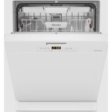 MieleG 5611 SCi Active briliánsfehér látható kezelőpanellel