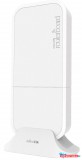 MikroTik wAPR-2nD&EC200A-EU wAP LTE kit 1xFE LAN port kültéri WiFi accesspoint, beépített LTE modemmel