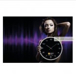 Modern falióra ezüst kerettel