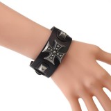 Motoros férfi bőr karkötő "vaskereszt"