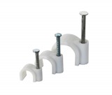 Műanyag félbilincs, szögelhető, 4-7mm, fehér, 100db/csomag, COMMEL