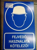 munkavédelmi tábla pvc 160x250 fejvédő haszn.kötelező