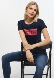 MUSTANG ALINA C LOGO TEE navy Női póló