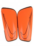 Nike nike hard shell slip-in Sípcsontvédö SP0285-0803