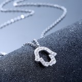 NÍLUS KEZE - EZÜST MEDÁL NYAKLÁNCCAL